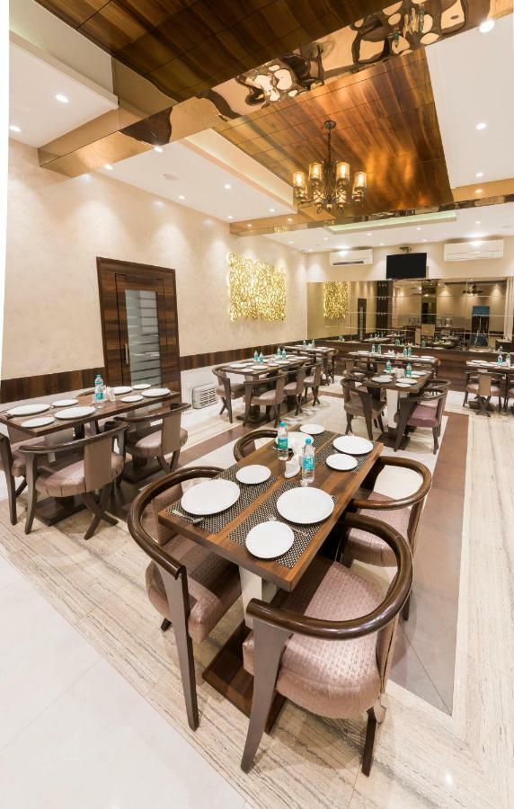 Hotel Manama Мумбаи Экстерьер фото