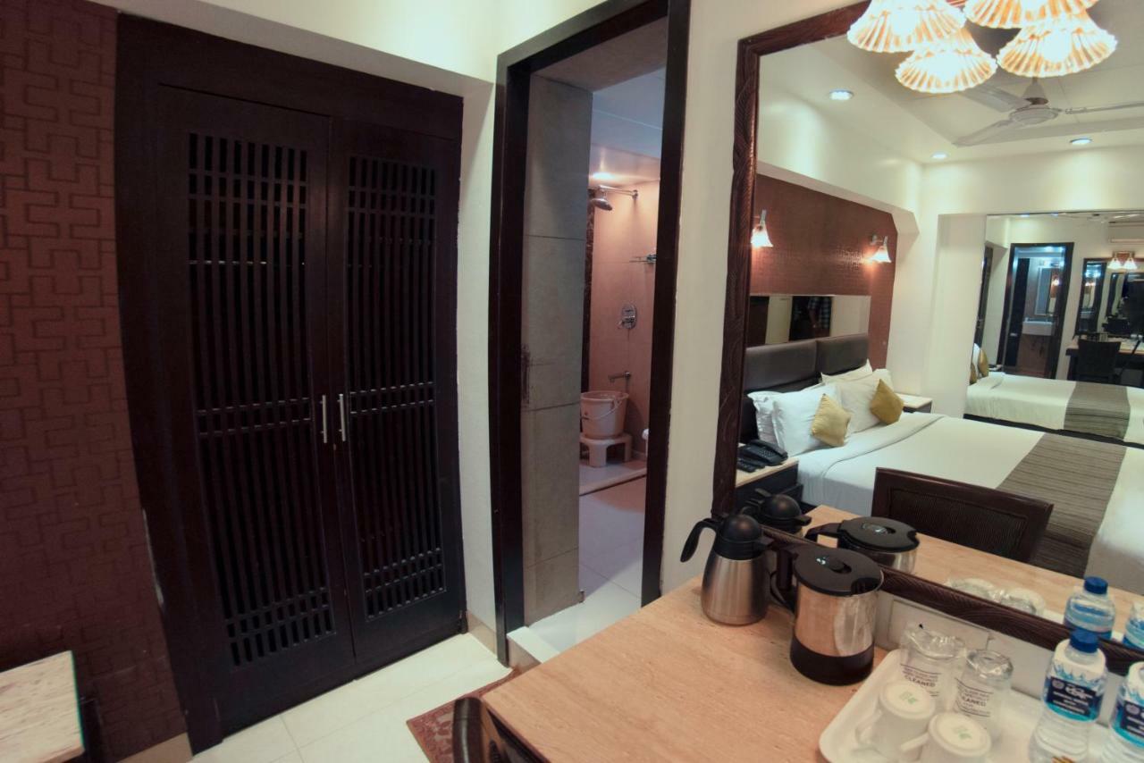 Hotel Manama Мумбаи Экстерьер фото