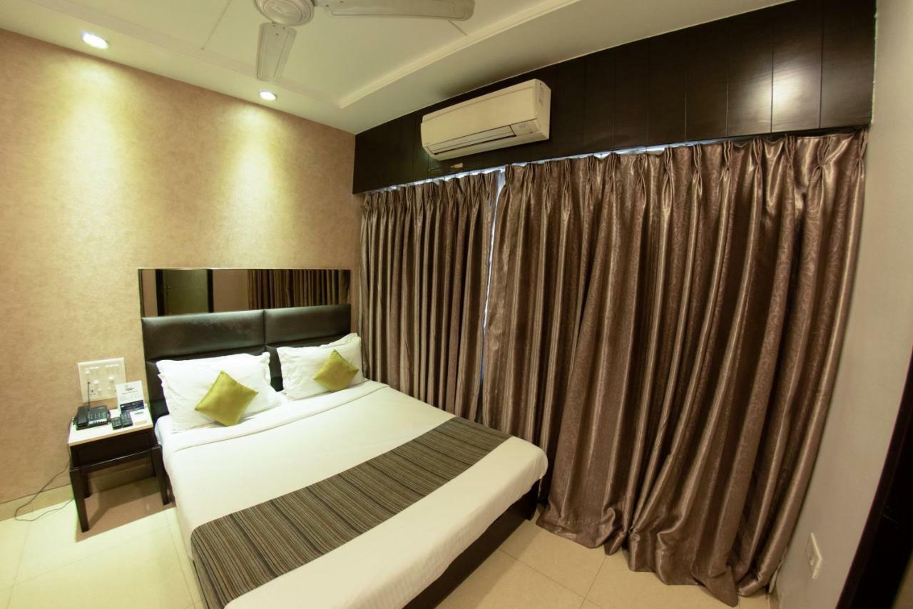 Hotel Manama Мумбаи Экстерьер фото
