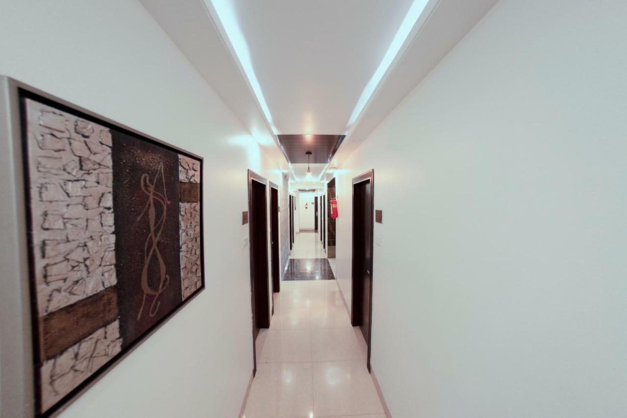 Hotel Manama Мумбаи Экстерьер фото