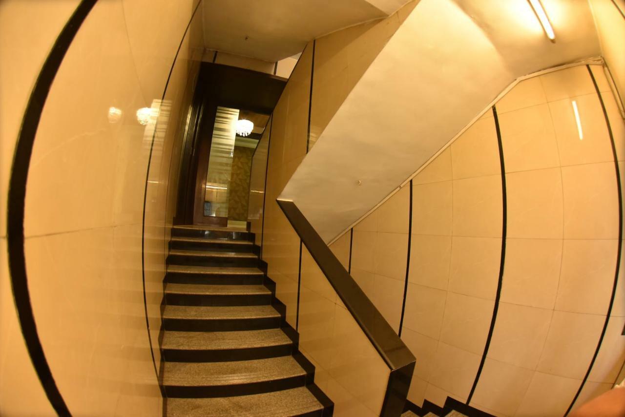 Hotel Manama Мумбаи Экстерьер фото