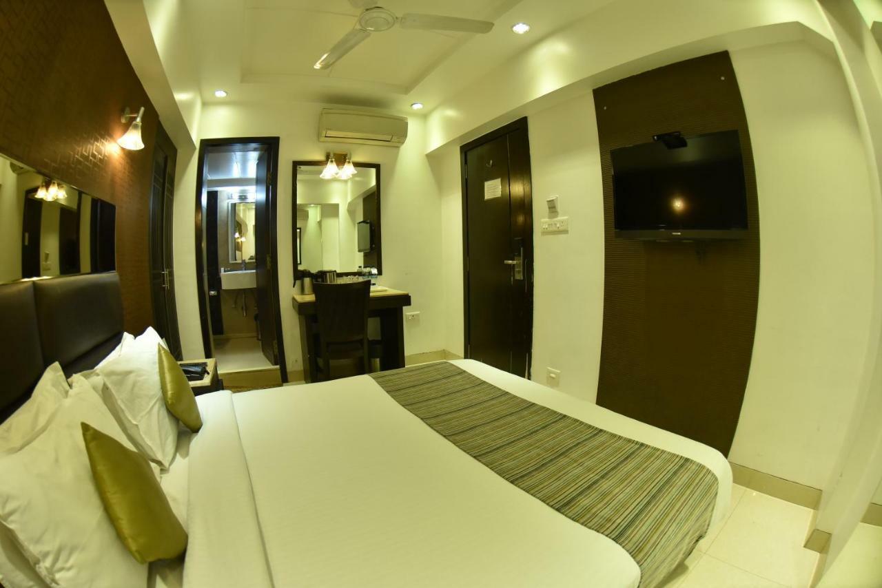 Hotel Manama Мумбаи Экстерьер фото