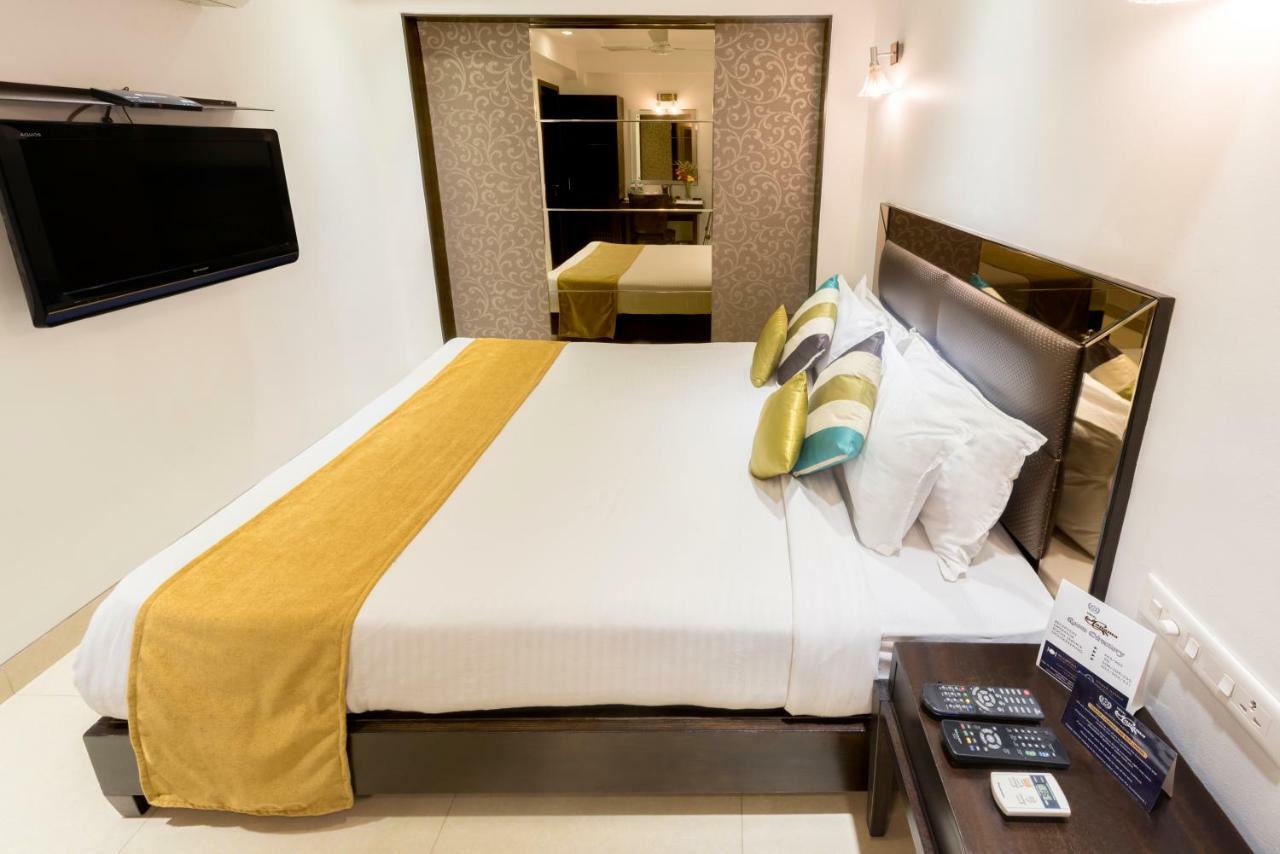 Hotel Manama Мумбаи Экстерьер фото