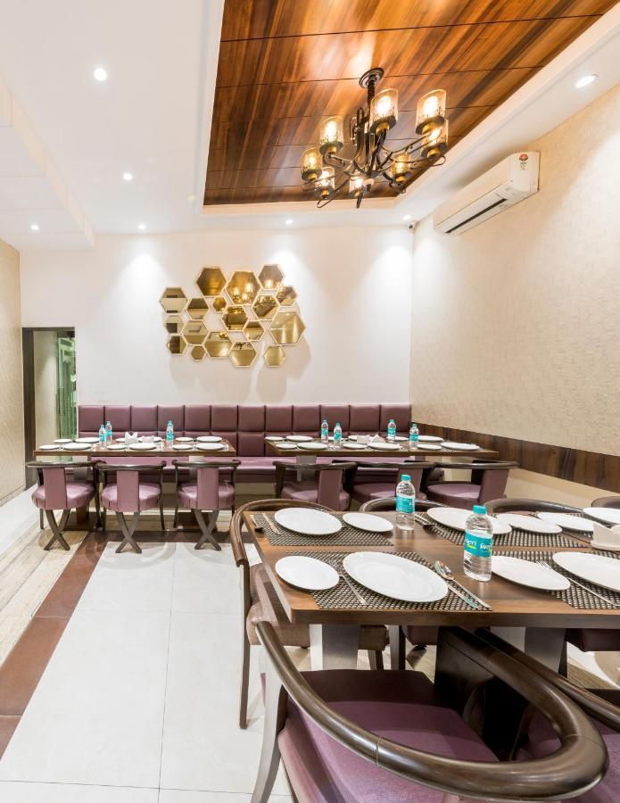 Hotel Manama Мумбаи Экстерьер фото